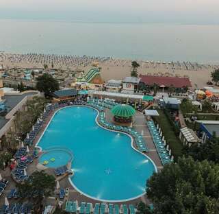Отель Hotel Slavyanski Солнечный Берег Семейный номер с прямым видом на море (для 4 взрослых)-3